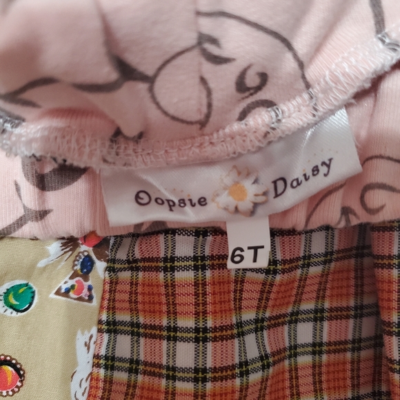 Oopsie Daisy Skirt - Picture 2 of 2